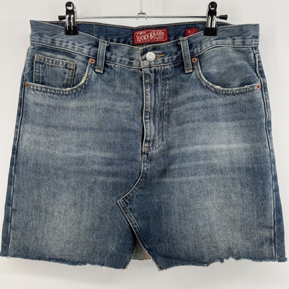 Lucky Brand Old Favorite Mini Denim Skirt Blue Medium Wash Raw Hem Size 6 28